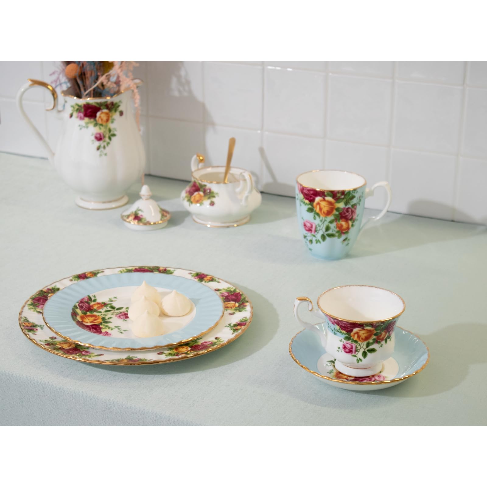 Royal Albert Old Country Roses 3-Piece Set (Teacup, Saucer & Plate) - Image 6
