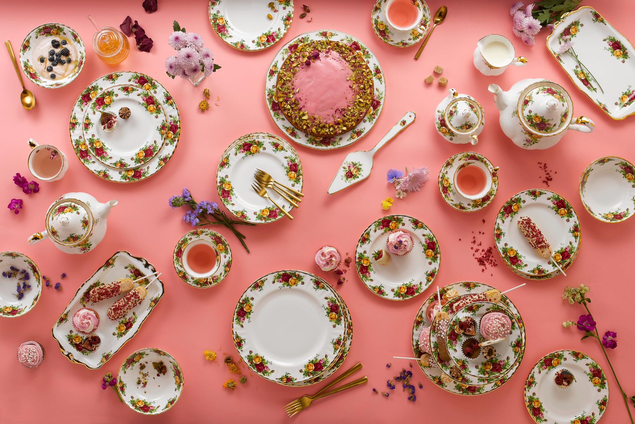 Royal Albert Old Country Roses 5-Piece Place Setting - Image 3