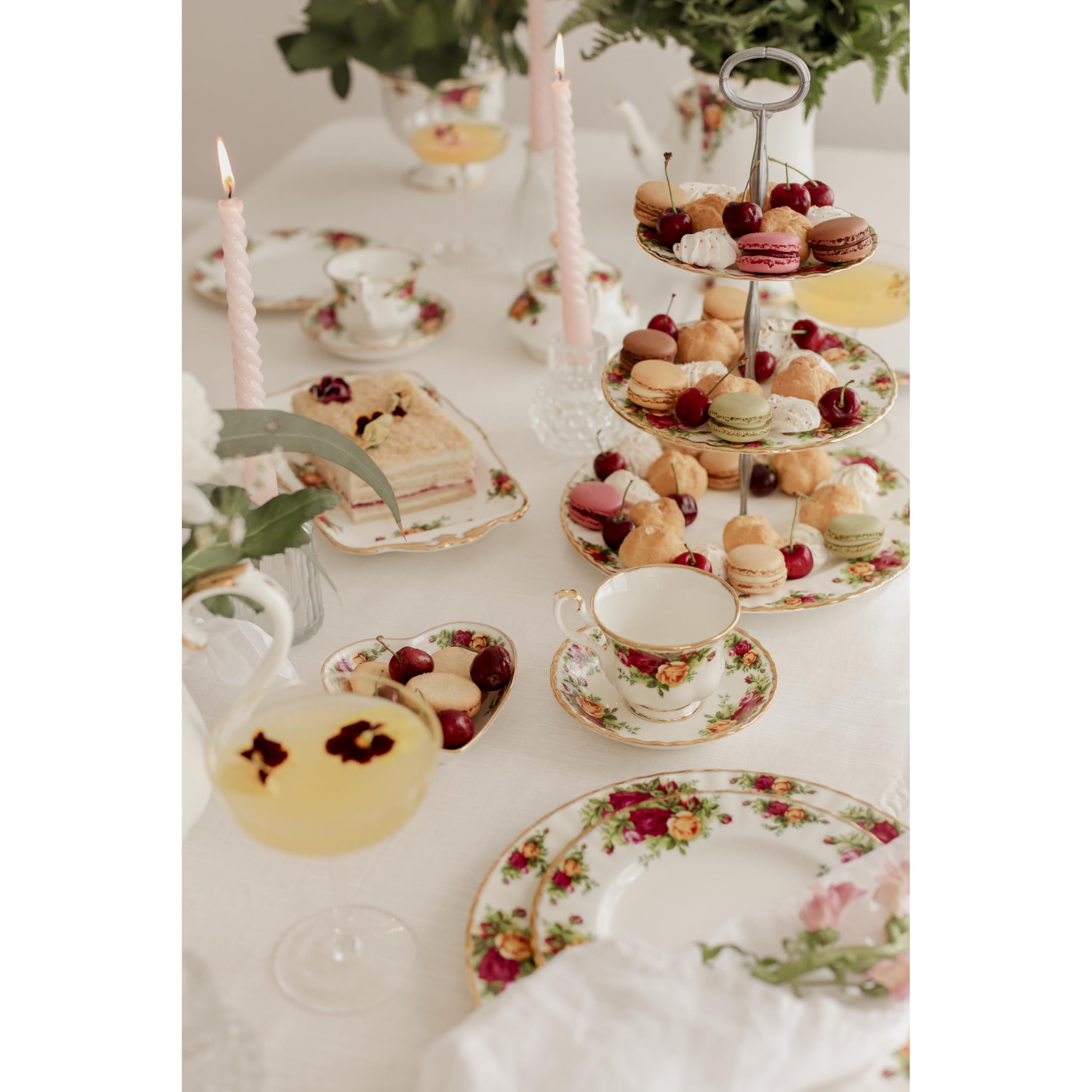 Royal Albert Old Country Roses 5-Piece Place Setting - Image 4