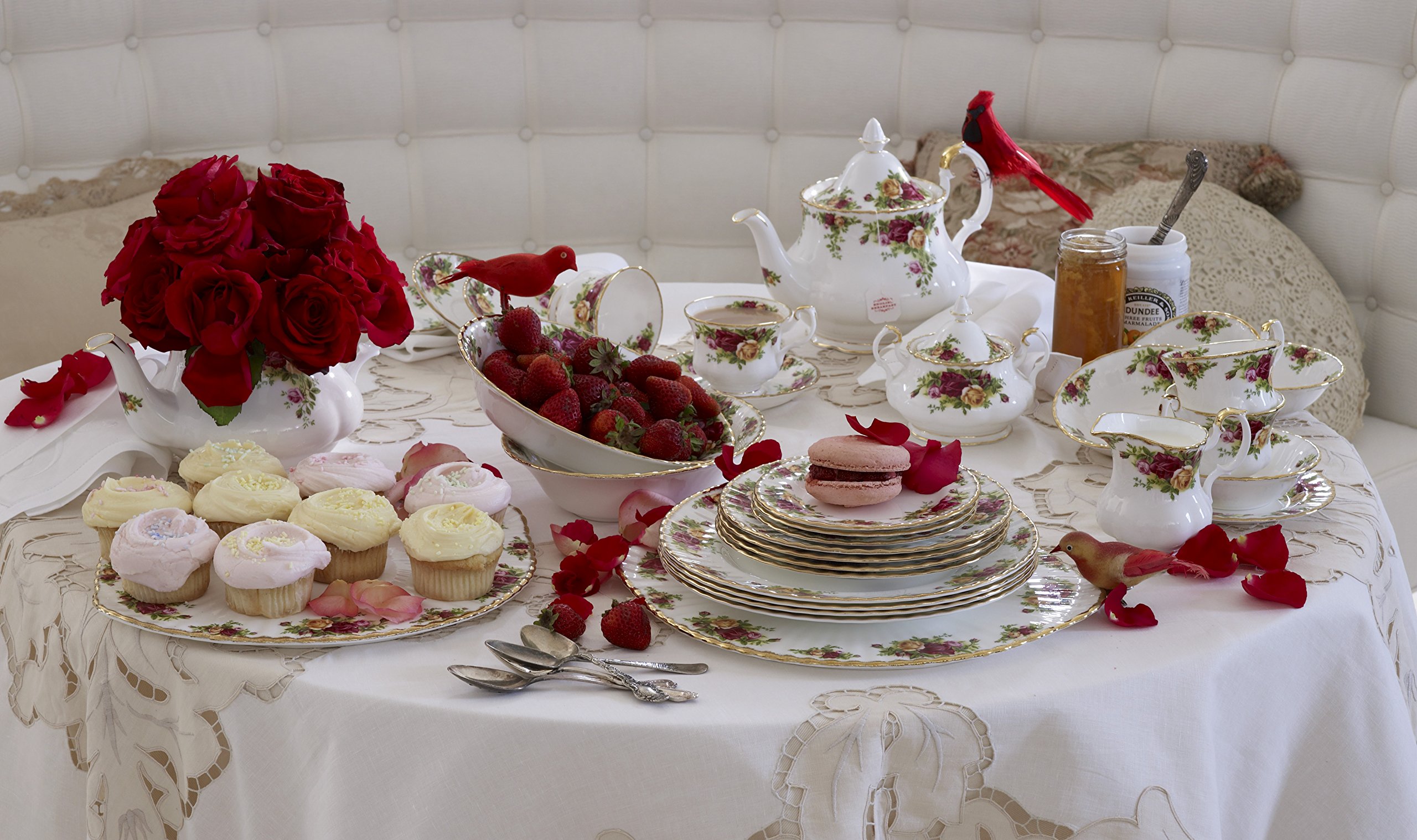 Royal Albert Old Country Roses 5-Piece Place Setting - Image 5