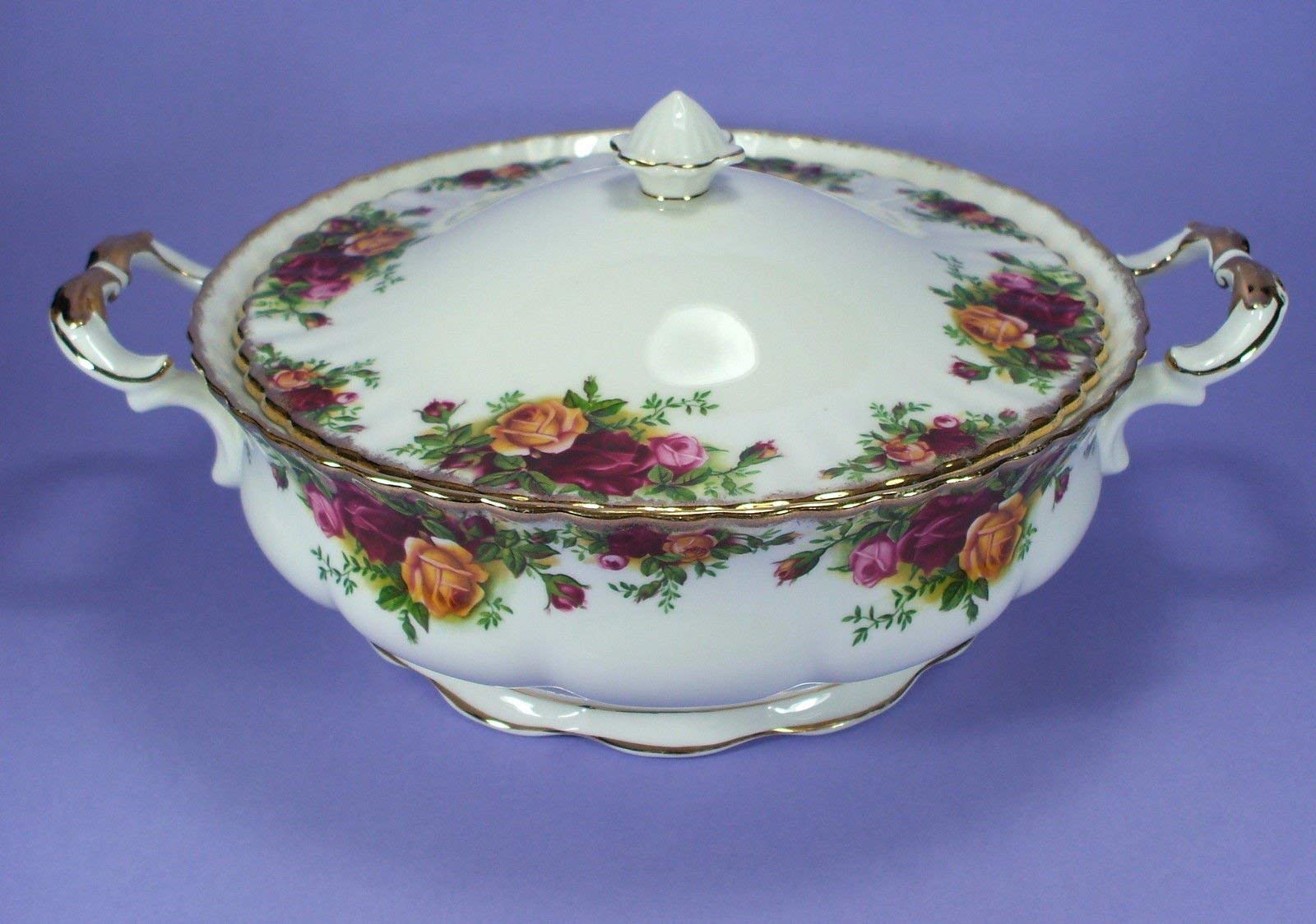 Royal Albert Old Country Roses Covered Vegetable Bowl - Image 3